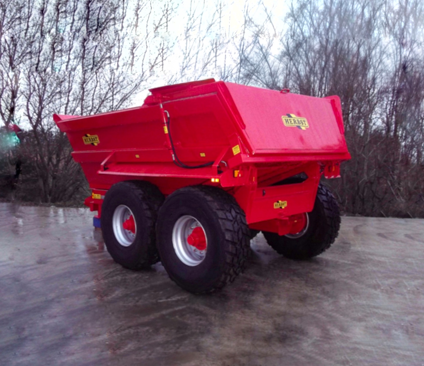 16T Dump Trailer - Image 3