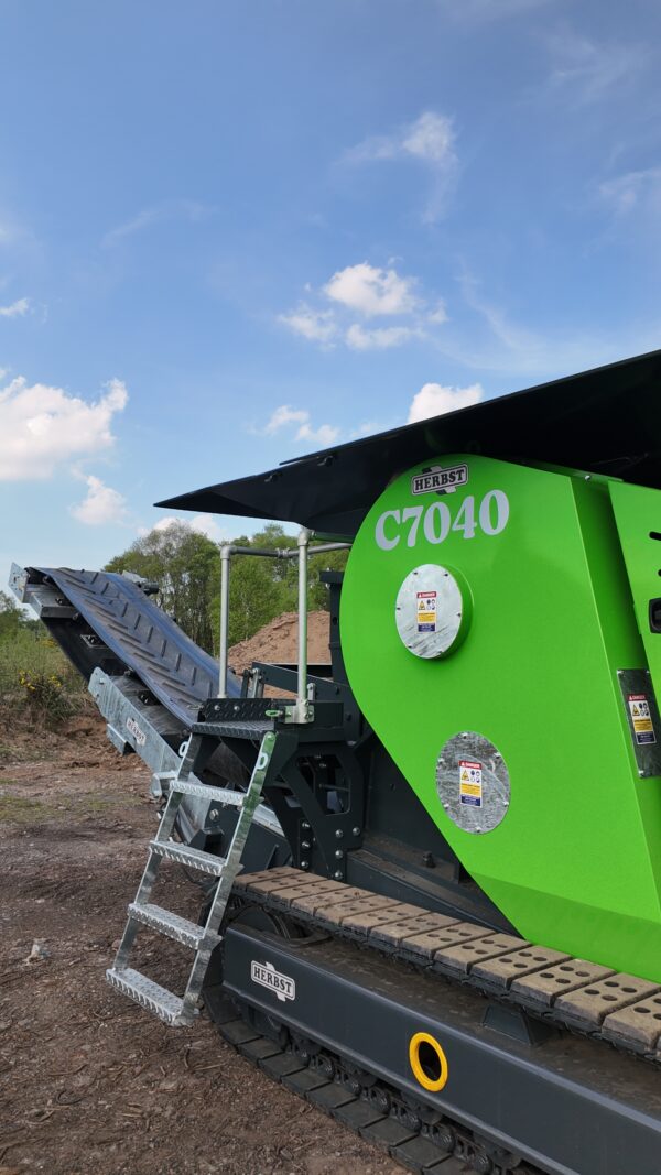 C7040 Crusher - Image 5