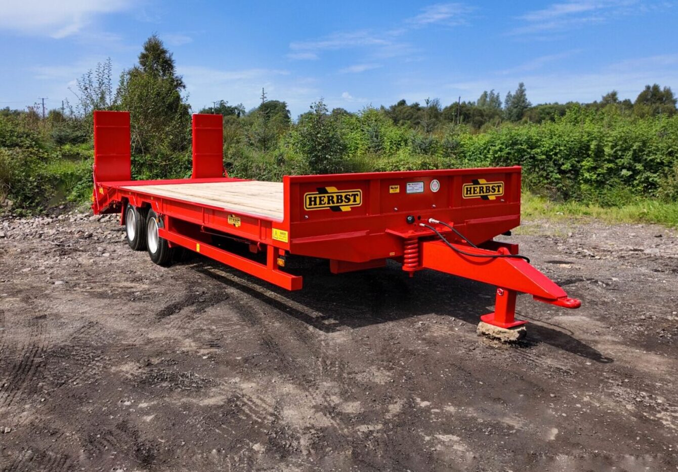 19T GROSS LOW LOADER