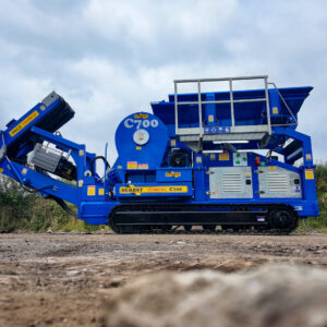C700 Tracked Crusher